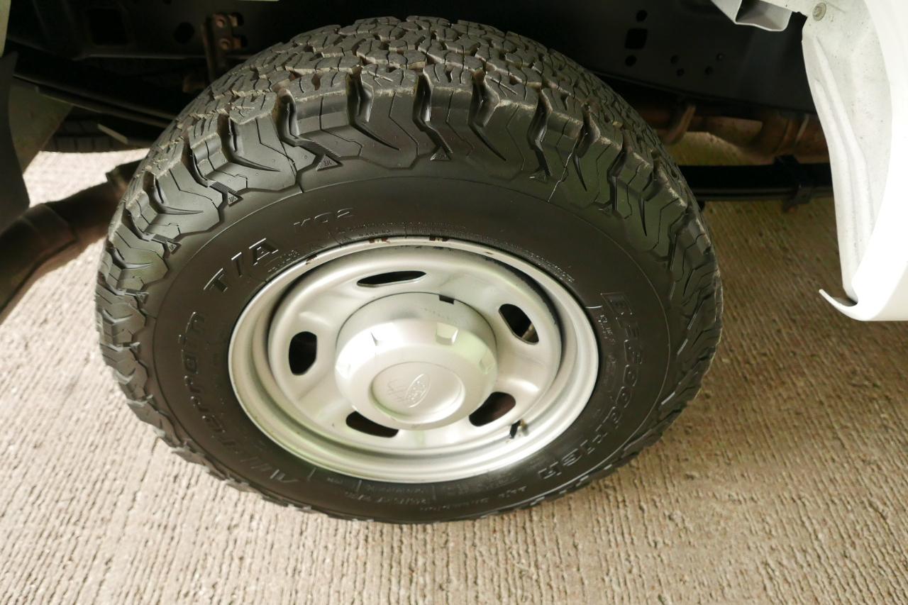 Ford Super Duty F-250 SRW XL 2WD Reg Cab 8' Box 2019