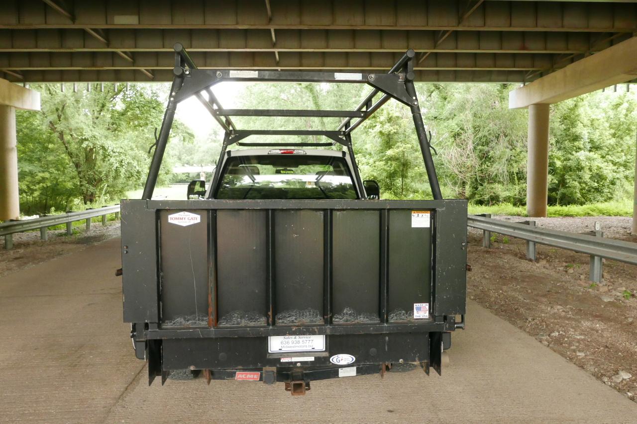 Ford Super Duty F-250 SRW XL 2WD Reg Cab 8' Box 2019