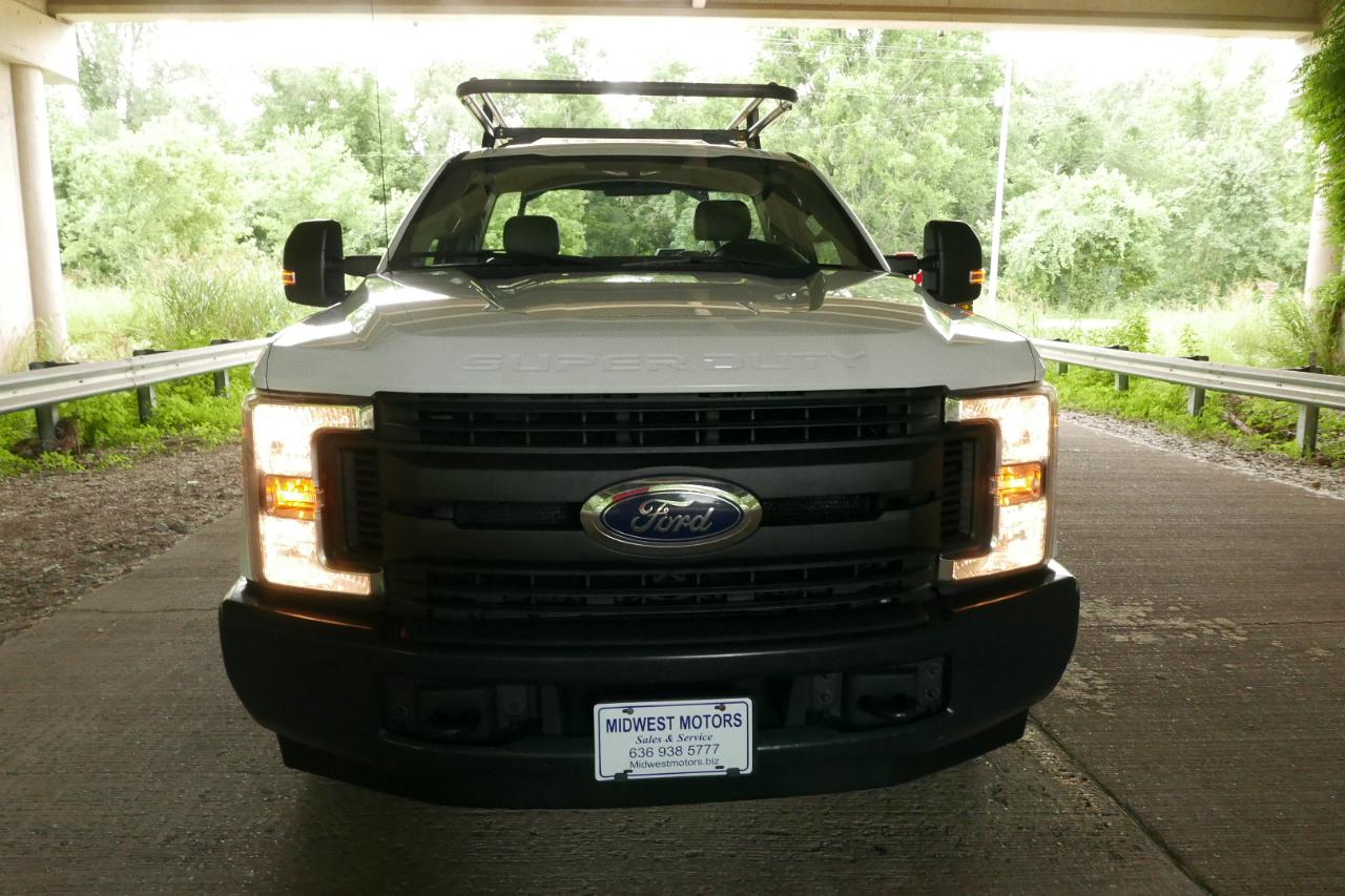 Ford Super Duty F-250 SRW XL 2WD Reg Cab 8' Box 2019