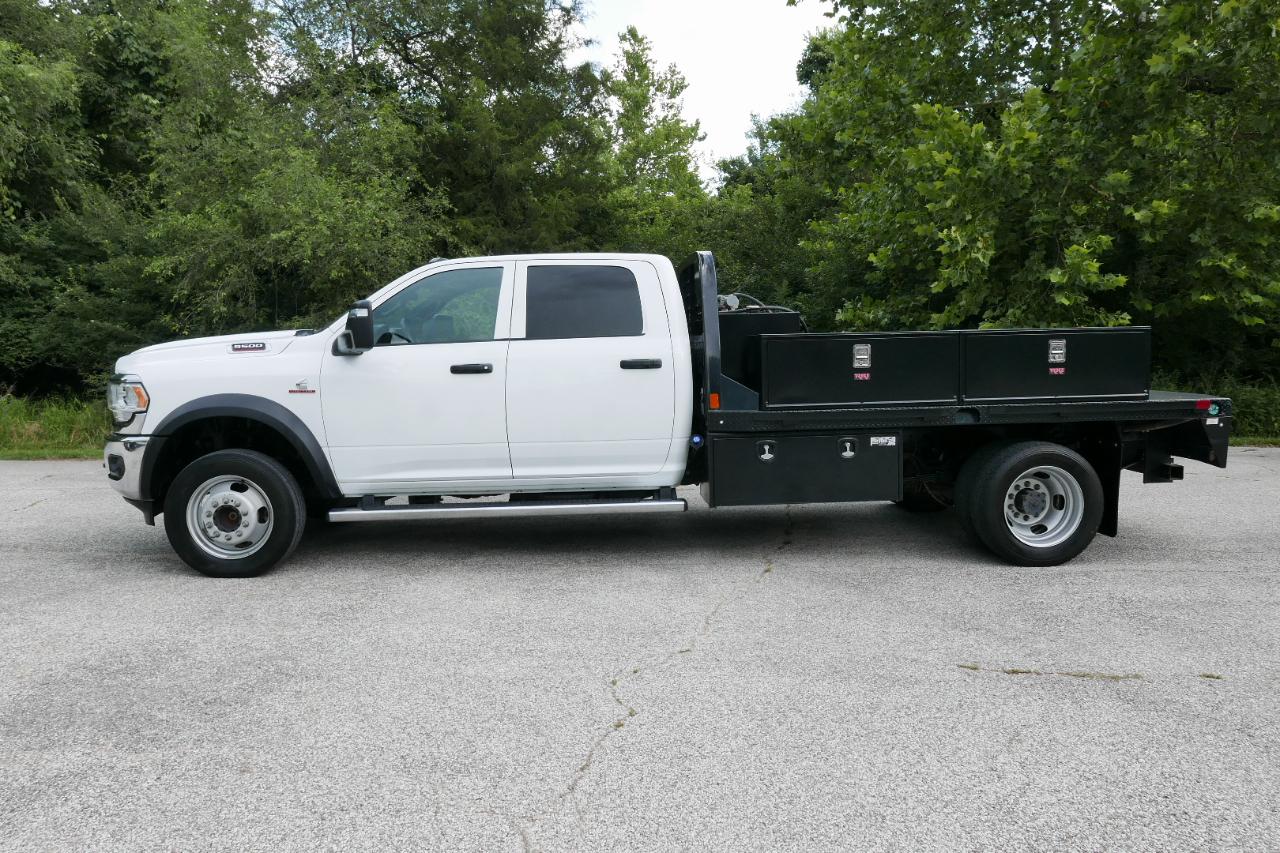 RAM 5500 Chassis Cab Tradesman 4x4 Crew Cab 84" CA 197.4" WB 2024