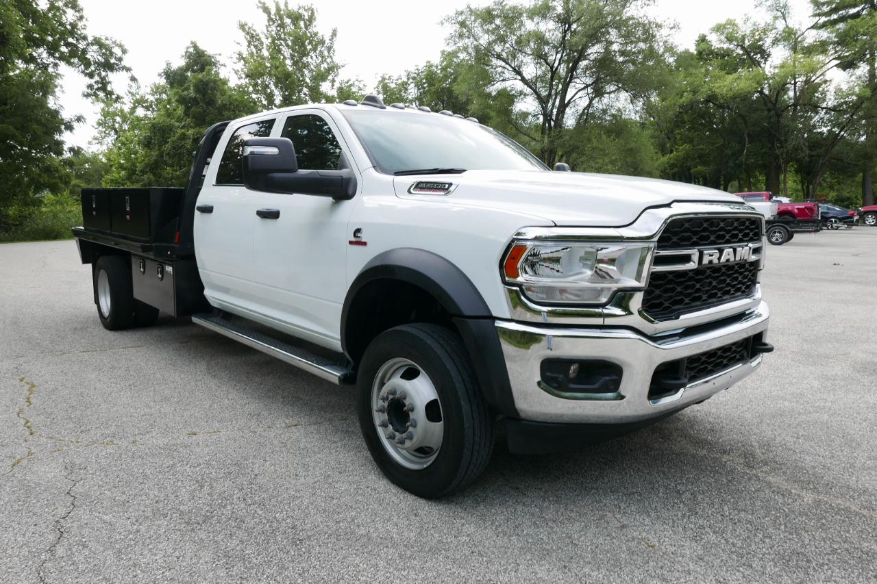 RAM 5500 Chassis Cab Tradesman 4x4 Crew Cab 84" CA 197.4" WB 2024