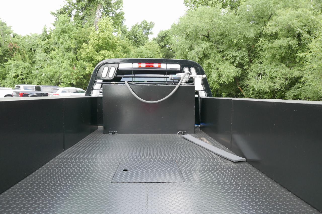 RAM 5500 Chassis Cab Tradesman 4x4 Crew Cab 84" CA 197.4" WB 2024