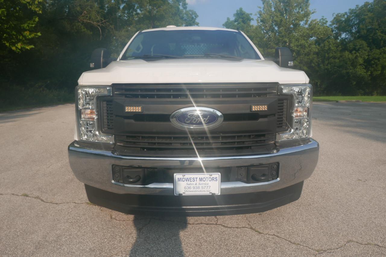 Ford Super Duty F-350 SRW XL 4WD Reg Cab 8' Box 2019