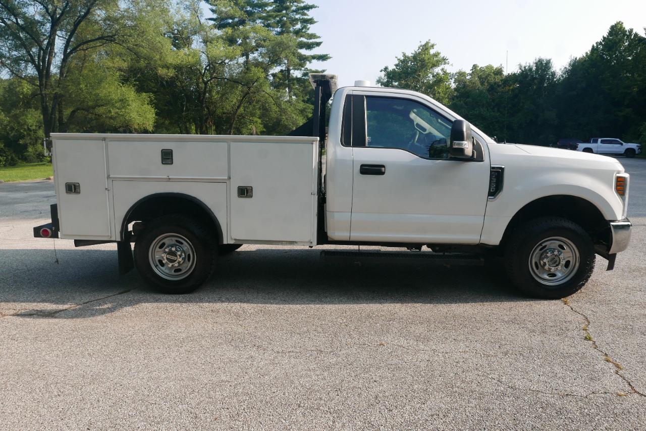Ford Super Duty F-350 SRW XL 4WD Reg Cab 8' Box 2019