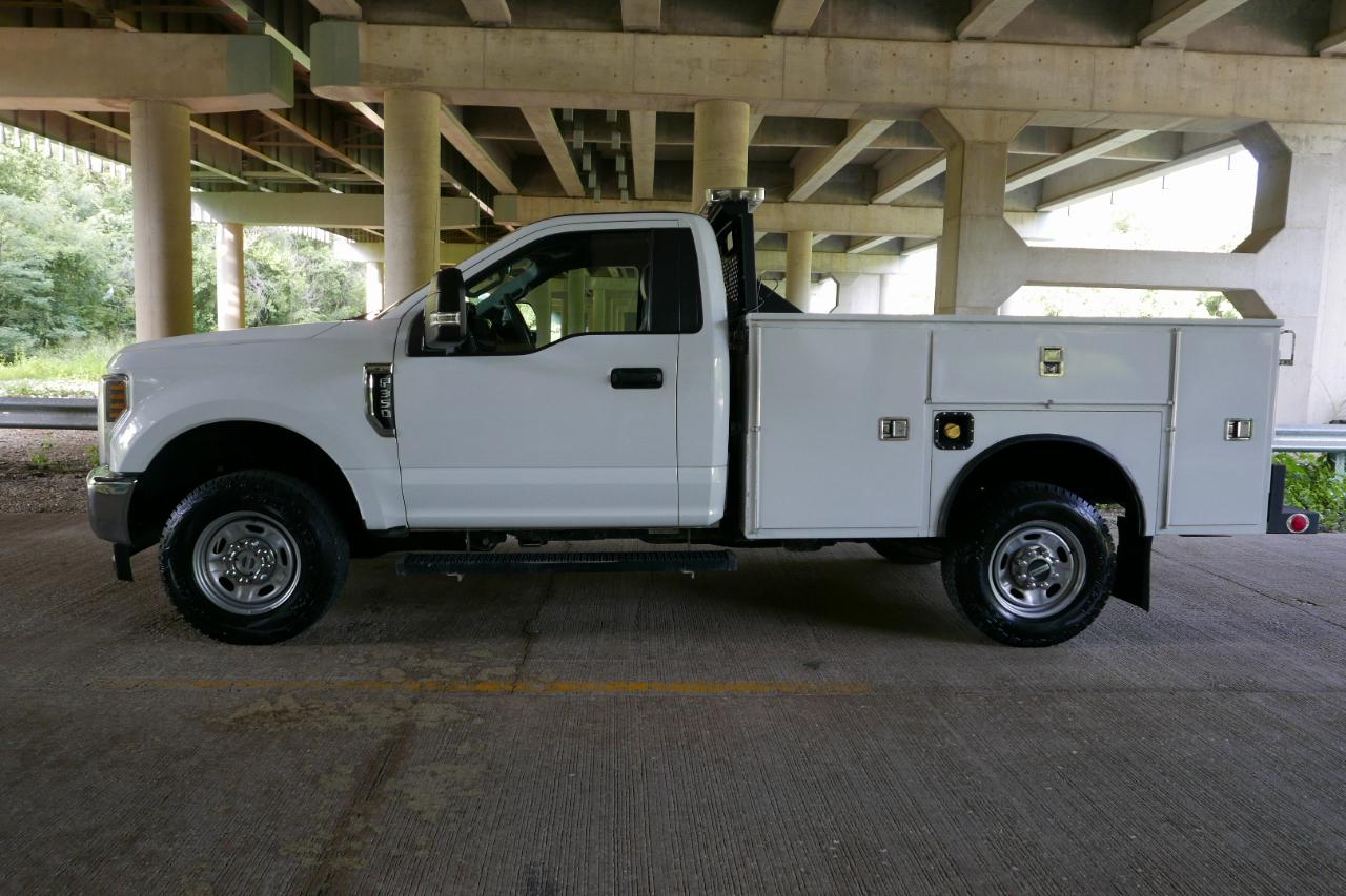 Ford Super Duty F-350 SRW XL 4WD Reg Cab 8' Box 2019