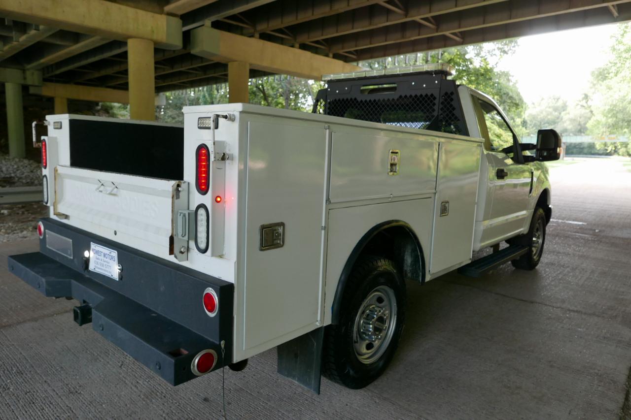 Ford Super Duty F-350 SRW XL 4WD Reg Cab 8' Box 2019
