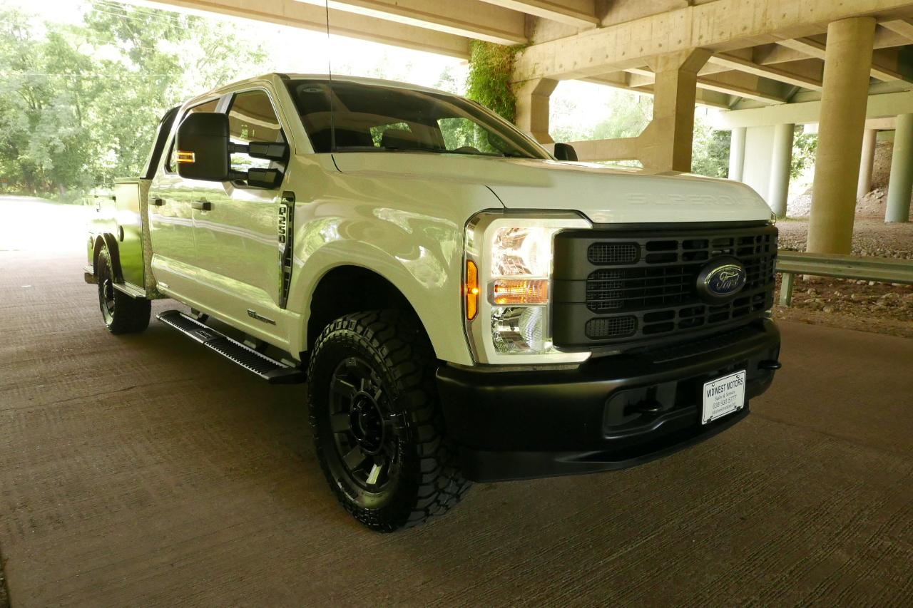 Ford Super Duty F-250 SRW XL 4WD Crew Cab 8' Box 2025