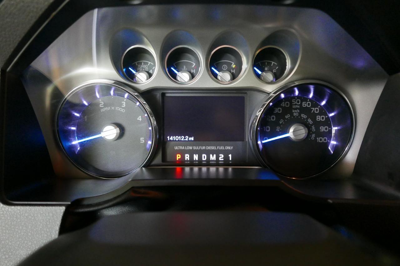 Ford Super Duty F-350 SRW 4WD Crew Cab 172" Platinum 2015