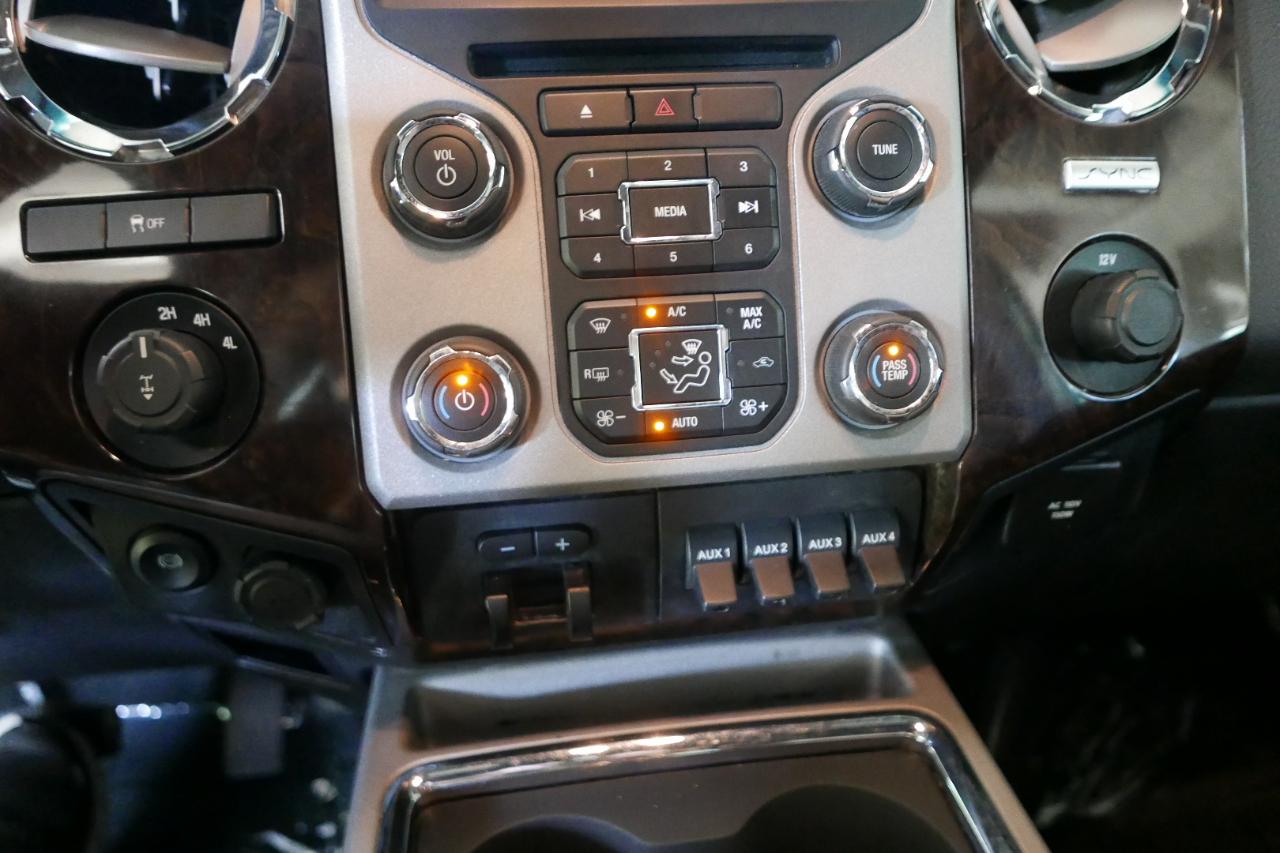 Ford Super Duty F-350 SRW 4WD Crew Cab 172" Platinum 2015