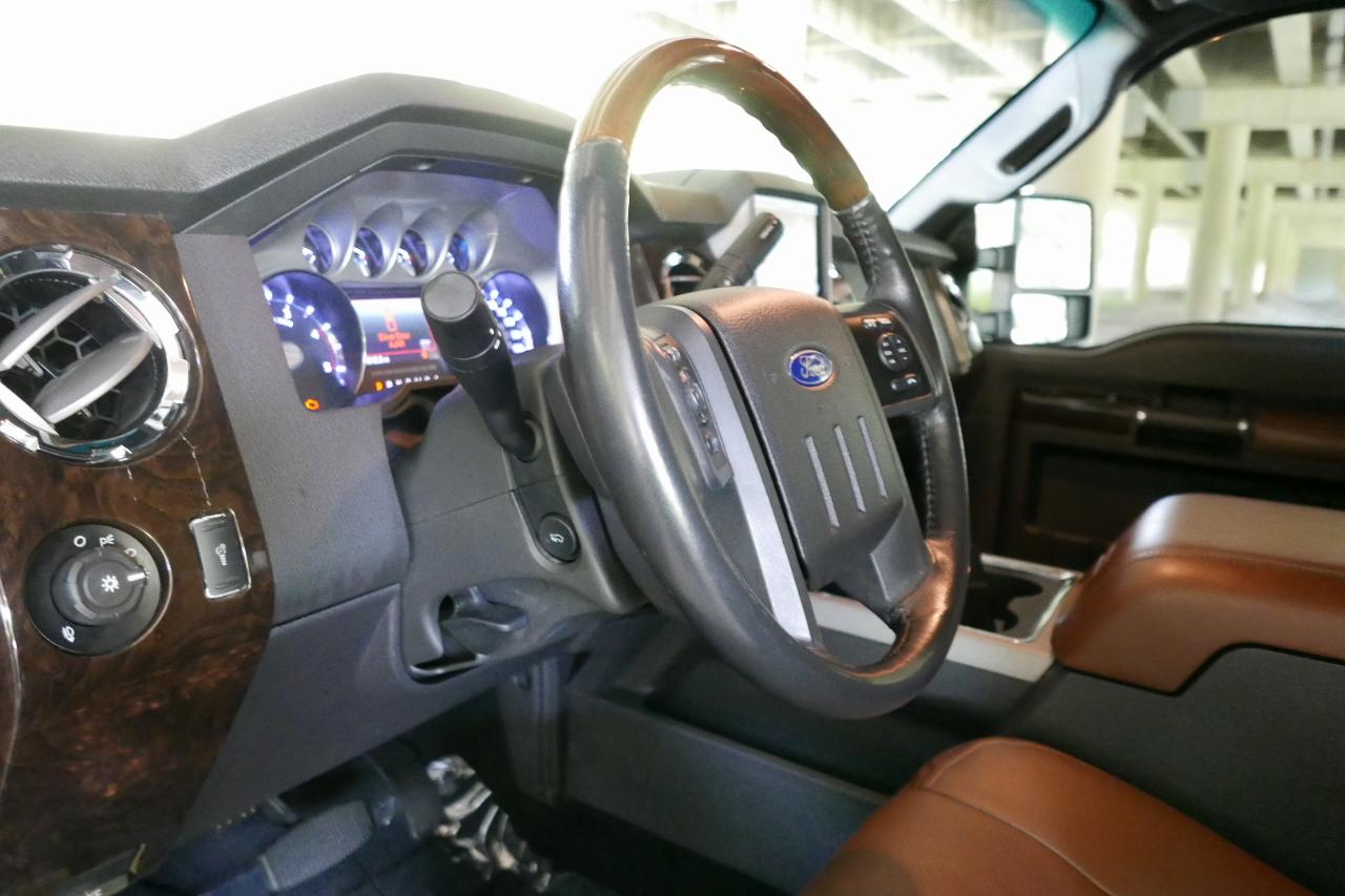 Ford Super Duty F-350 SRW 4WD Crew Cab 172" Platinum 2015
