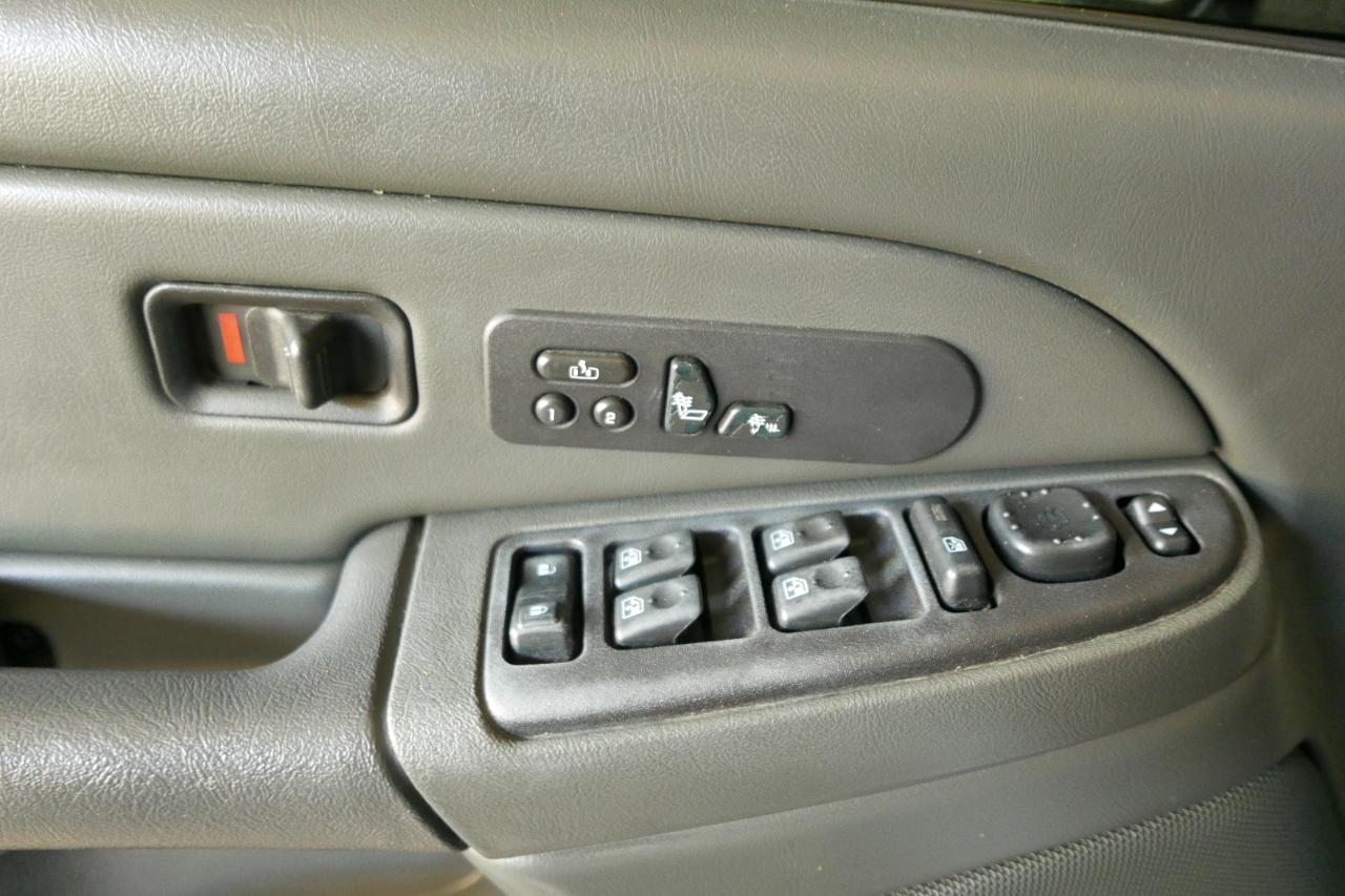 GMC Sierra 2500HD Crew Cab 153" WB 4WD SLT 2004
