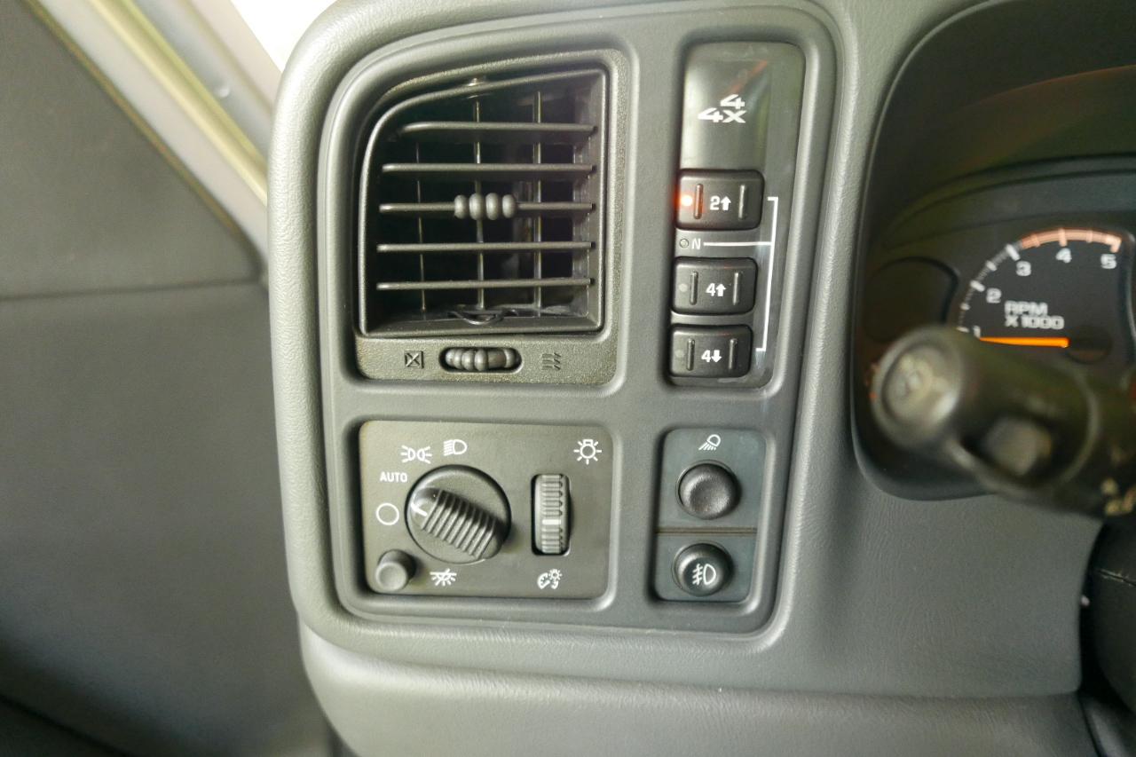 GMC Sierra 2500HD Crew Cab 153" WB 4WD SLT 2004