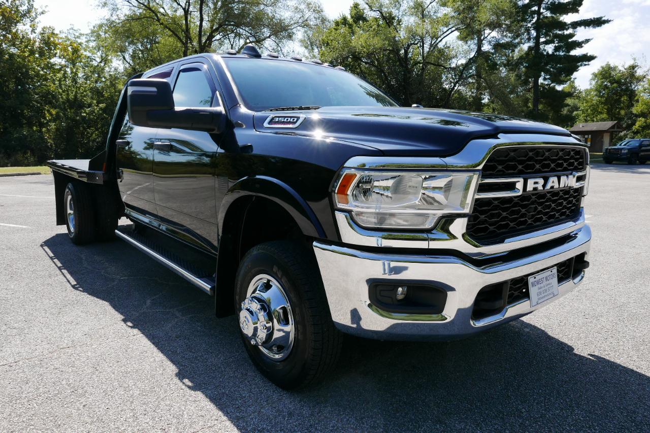 RAM 3500 Chassis Cab Tradesman 4WD Crew Cab 60" CA 172.4" WB 2024