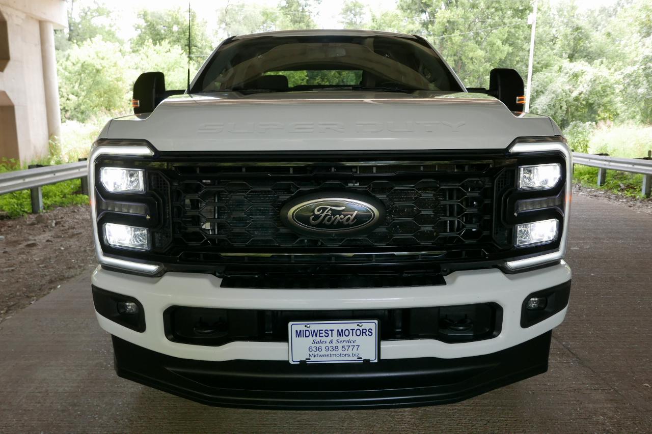 Ford Super Duty F-250 SRW XLT 4WD Crew Cab 8' Box 2025