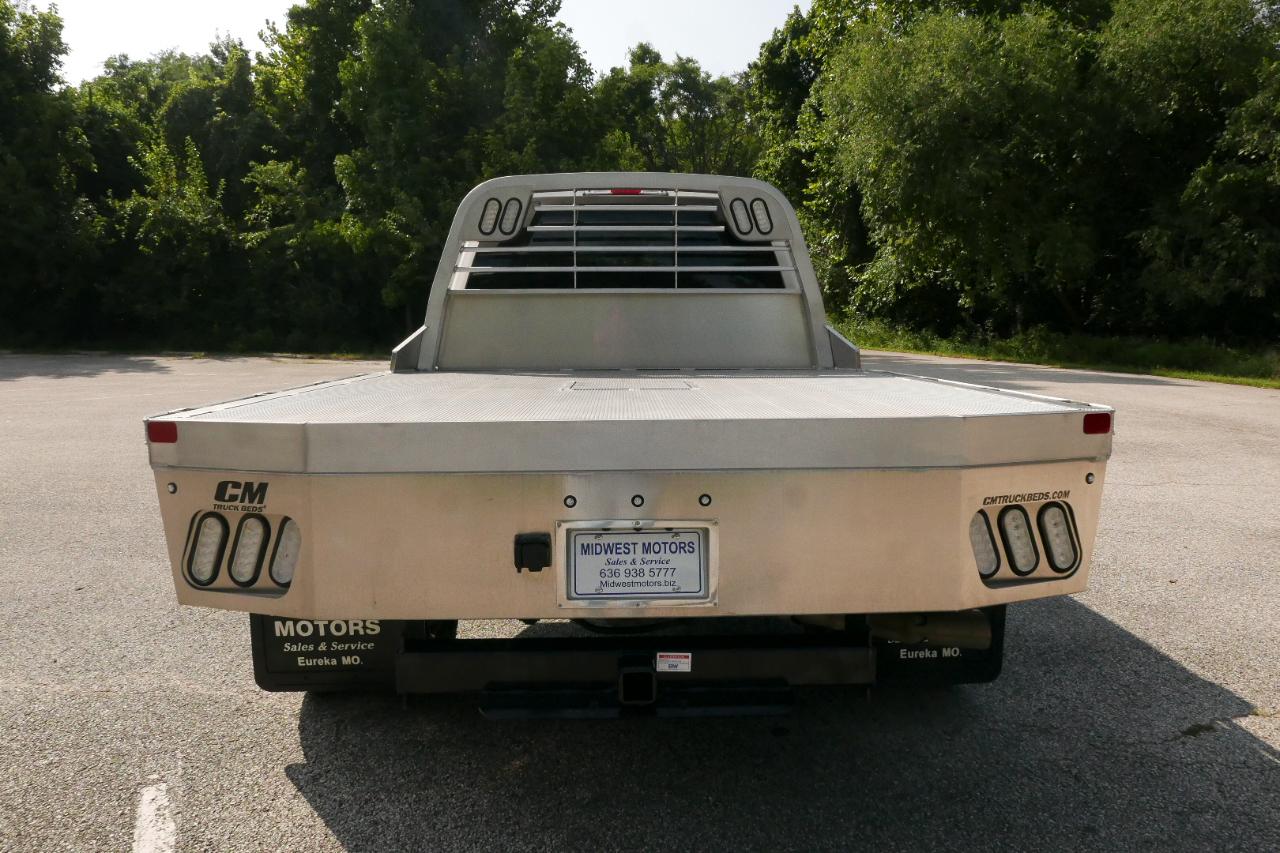 Ford Super Duty F-350 DRW XLT 4WD Crew Cab 8' Box 2024