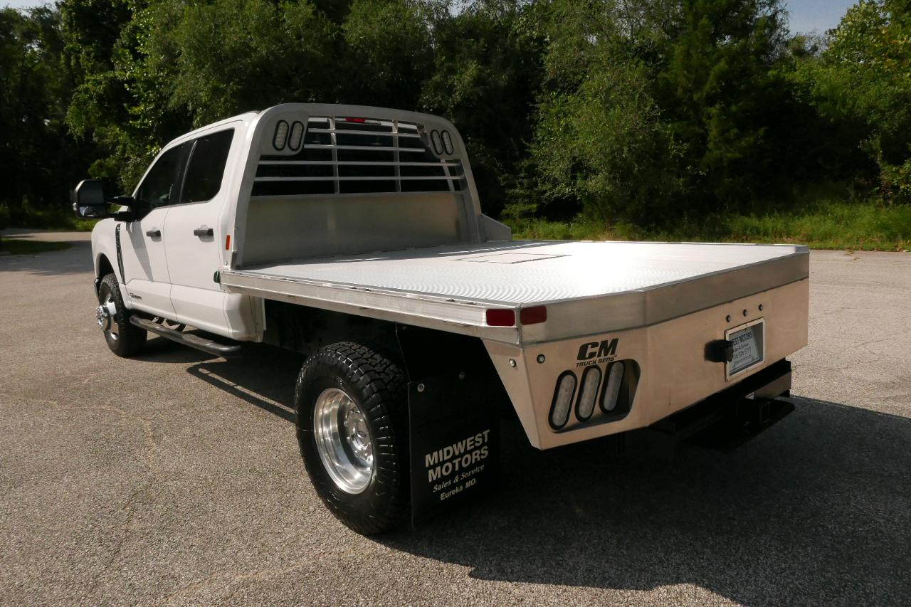 Ford Super Duty F-350 DRW XLT 4WD Crew Cab 8' Box 2024