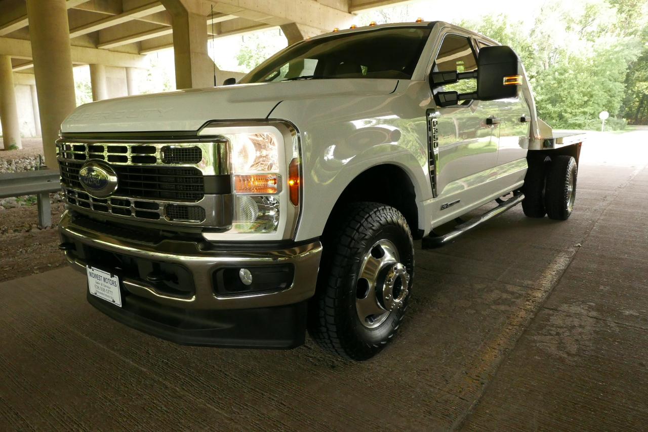 Ford Super Duty F-350 DRW XLT 4WD Crew Cab 8' Box 2024