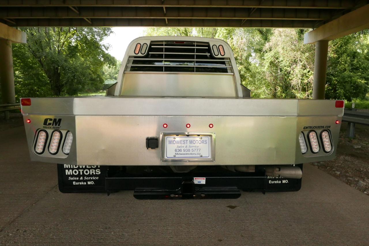Ford Super Duty F-350 DRW XLT 4WD Crew Cab 8' Box 2024
