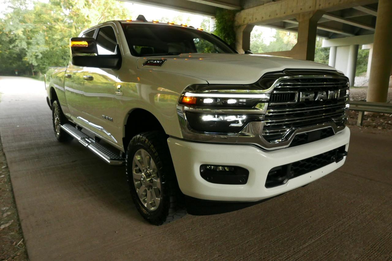 RAM 2500 Laramie 4x4 Crew Cab 6'4" Box 2026
