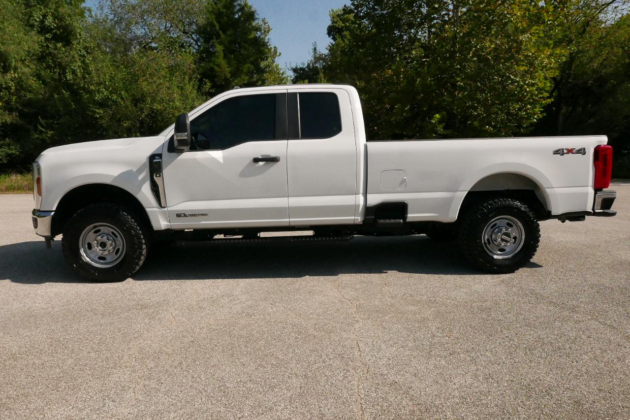 Ford Super Duty F-350 SRW XL 4WD SuperCab 8' Box 2026