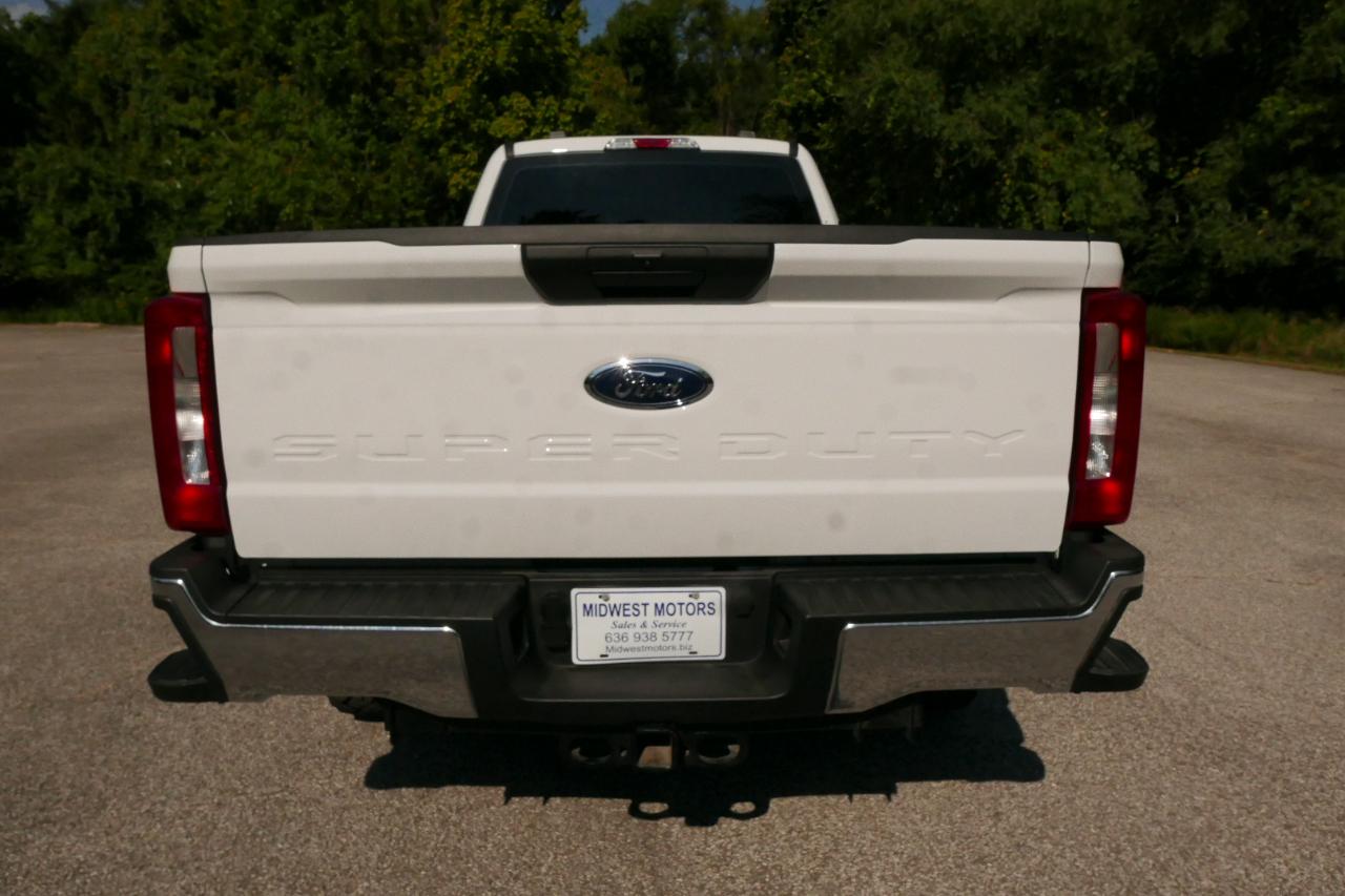 Ford Super Duty F-350 SRW XL 4WD SuperCab 8' Box 2026