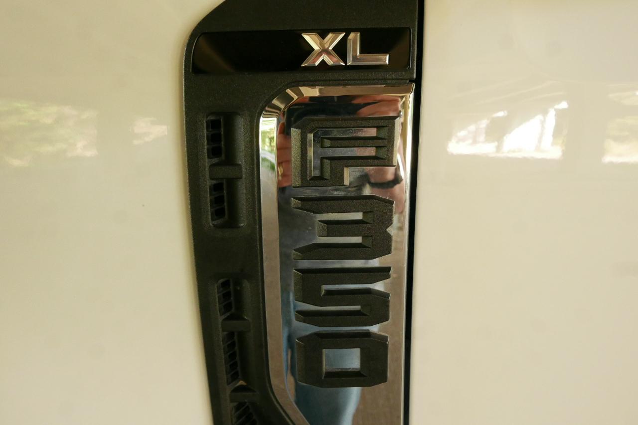 Ford Super Duty F-350 SRW XL 4WD SuperCab 8' Box 2026