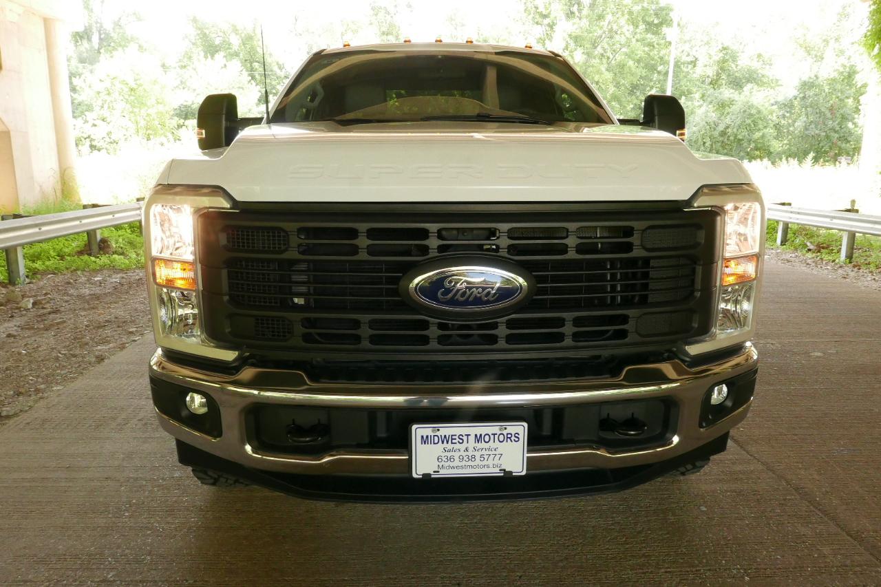 Ford Super Duty F-350 SRW XL 4WD SuperCab 8' Box 2026