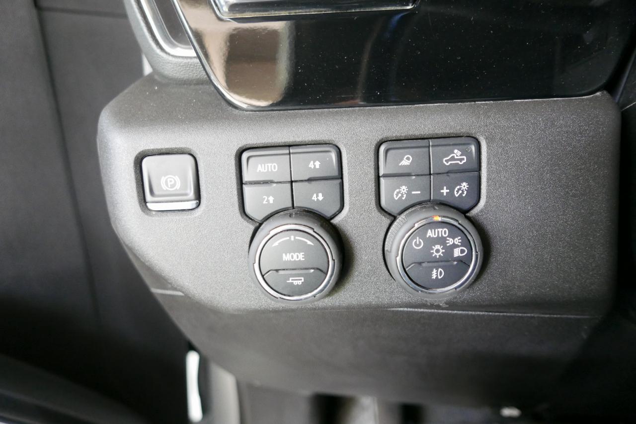 Chevrolet Silverado 3500HD CC 4WD Crew Cab 177" WB, 60" CA LT 2025