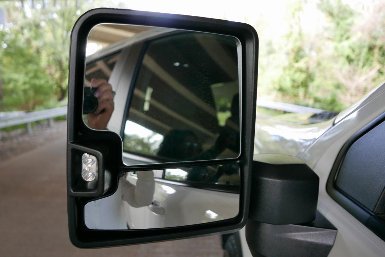 Chevrolet Silverado 3500HD CC 4WD Crew Cab 177" WB, 60" CA LT 2025