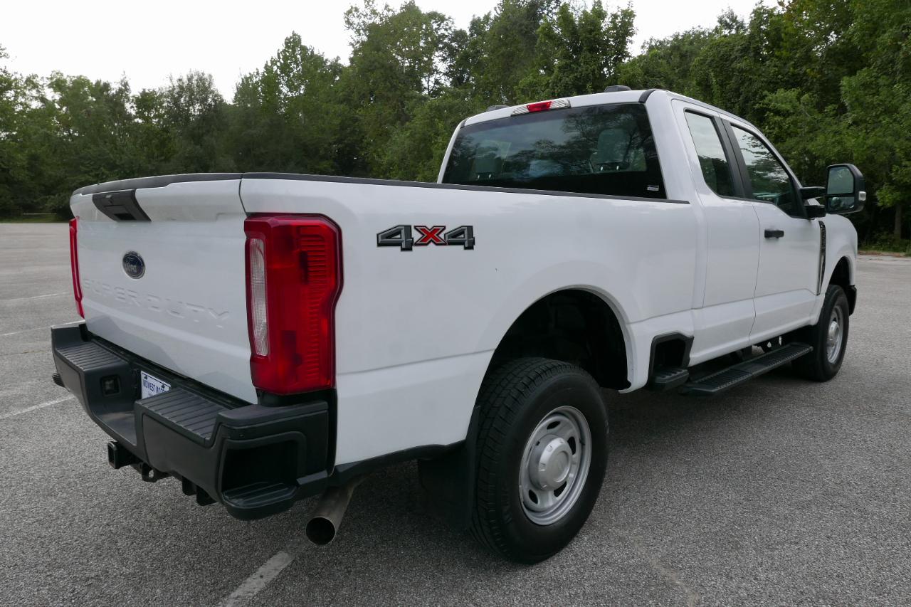 Ford Super Duty F-250 SRW XL 4WD SuperCab 6.75' Box 2024
