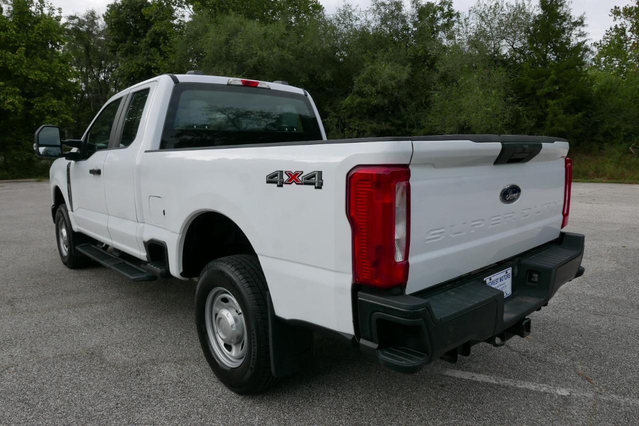 Ford Super Duty F-250 SRW XL 4WD SuperCab 6.75' Box 2024