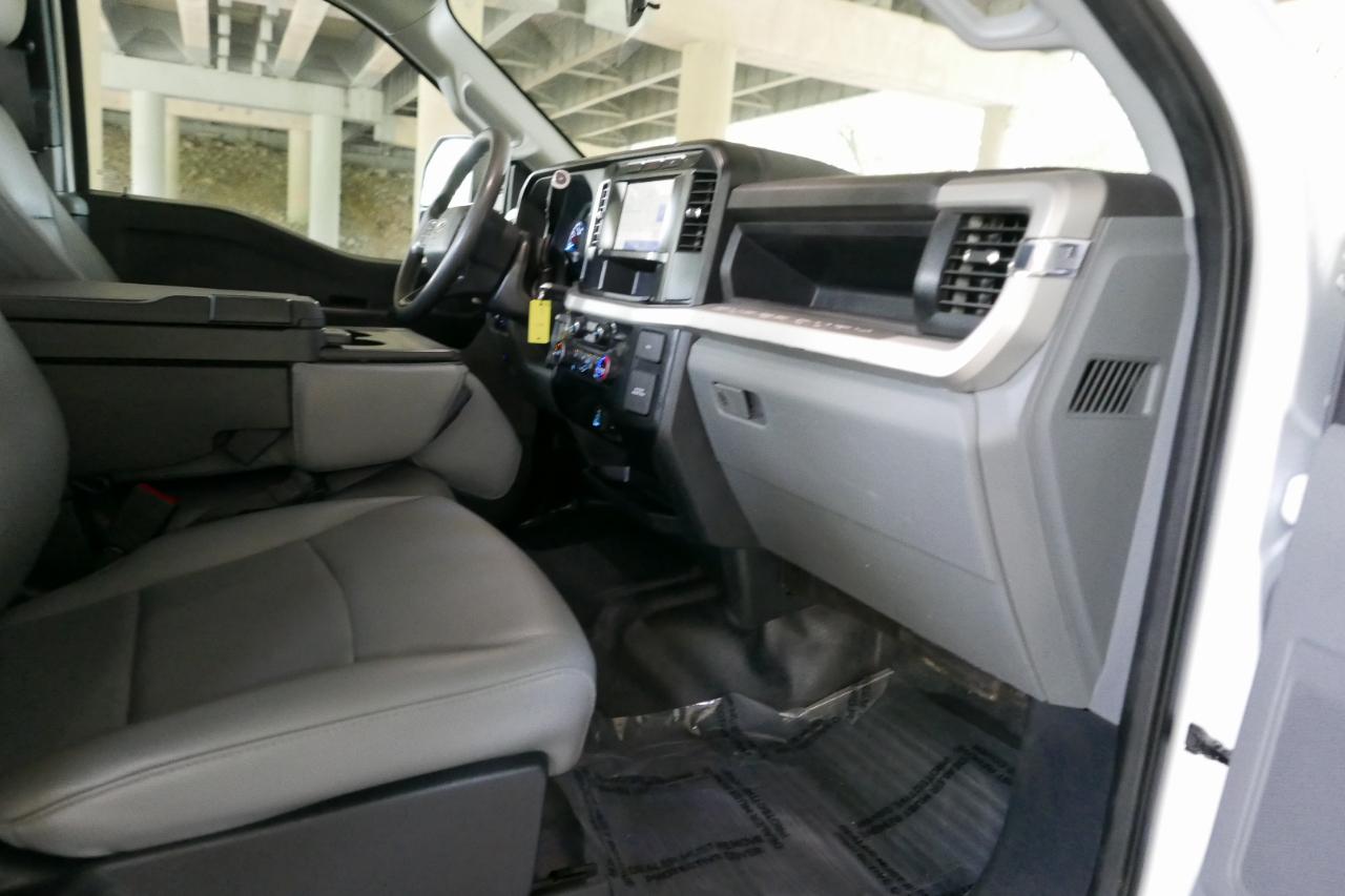 Ford Super Duty F-250 SRW XL 4WD SuperCab 6.75' Box 2024