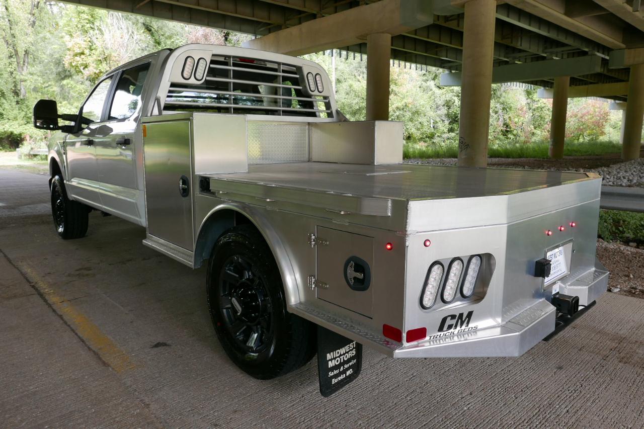 Ford Super Duty F-350 SRW XL 4WD Crew Cab 8' Box 2026