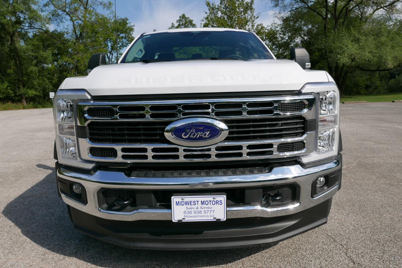 Ford Super Duty F-450 DRW XL 4WD Reg Cab 169" WB 84" CA 2025