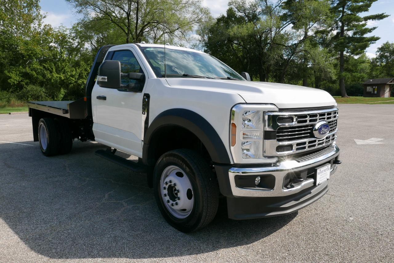 Ford Super Duty F-450 DRW XL 4WD Reg Cab 169" WB 84" CA 2025