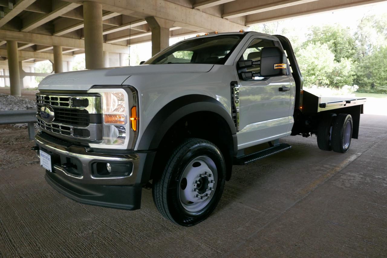 Ford Super Duty F-450 DRW XL 4WD Reg Cab 169" WB 84" CA 2025