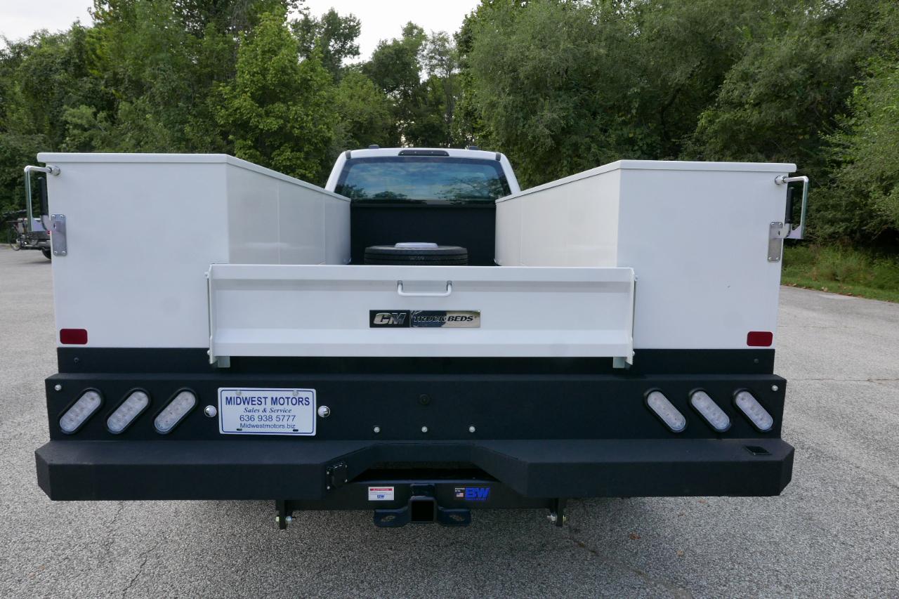 Ford Super Duty F-450 DRW XL 4WD Reg Cab 169" WB 84" CA 2025