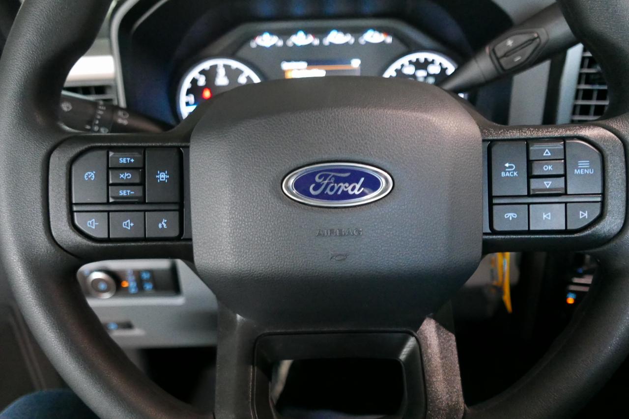Ford Super Duty F-450 DRW XL 4WD Reg Cab 169" WB 84" CA 2025