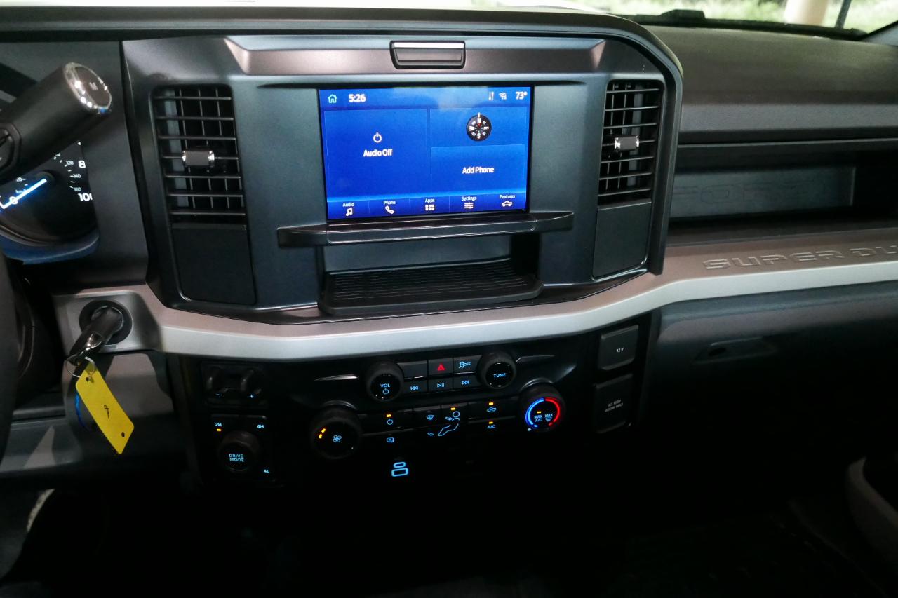 Ford Super Duty F-450 DRW XL 4WD Reg Cab 169" WB 84" CA 2025