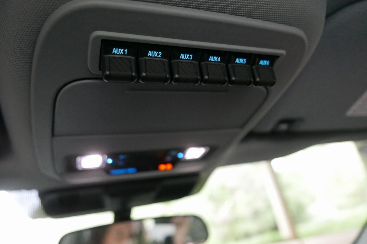 Ford Super Duty F-450 DRW XL 4WD Reg Cab 169" WB 84" CA 2025