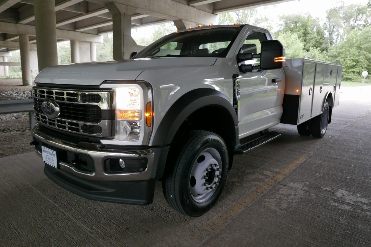 Ford Super Duty F-450 DRW XL 4WD Reg Cab 169" WB 84" CA 2025