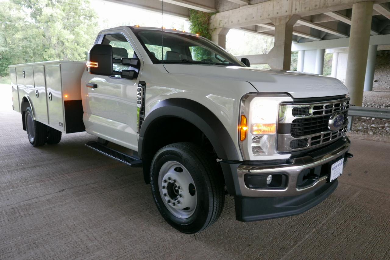 Ford Super Duty F-450 DRW XL 4WD Reg Cab 169" WB 84" CA 2025