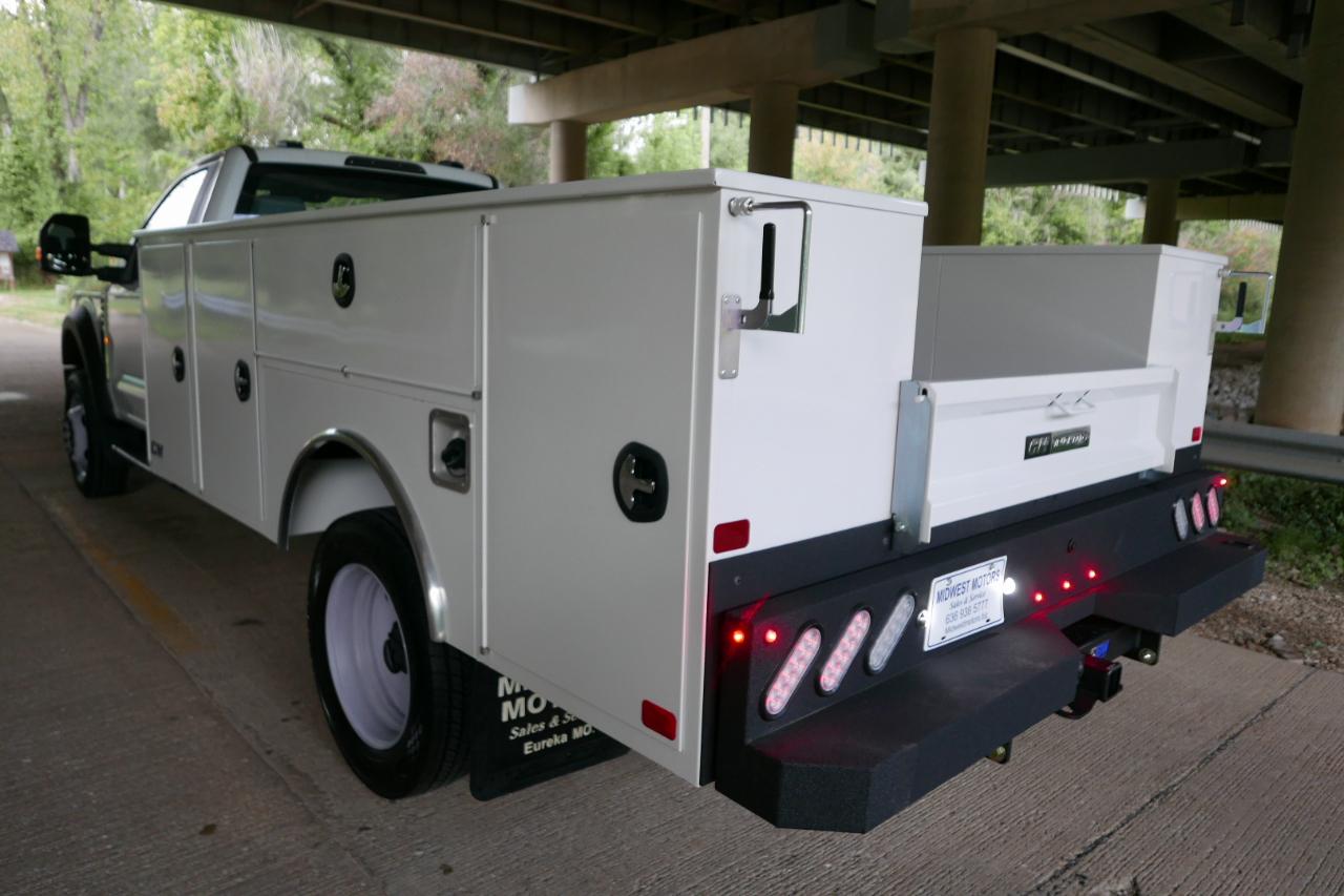 Ford Super Duty F-450 DRW XL 4WD Reg Cab 169" WB 84" CA 2025