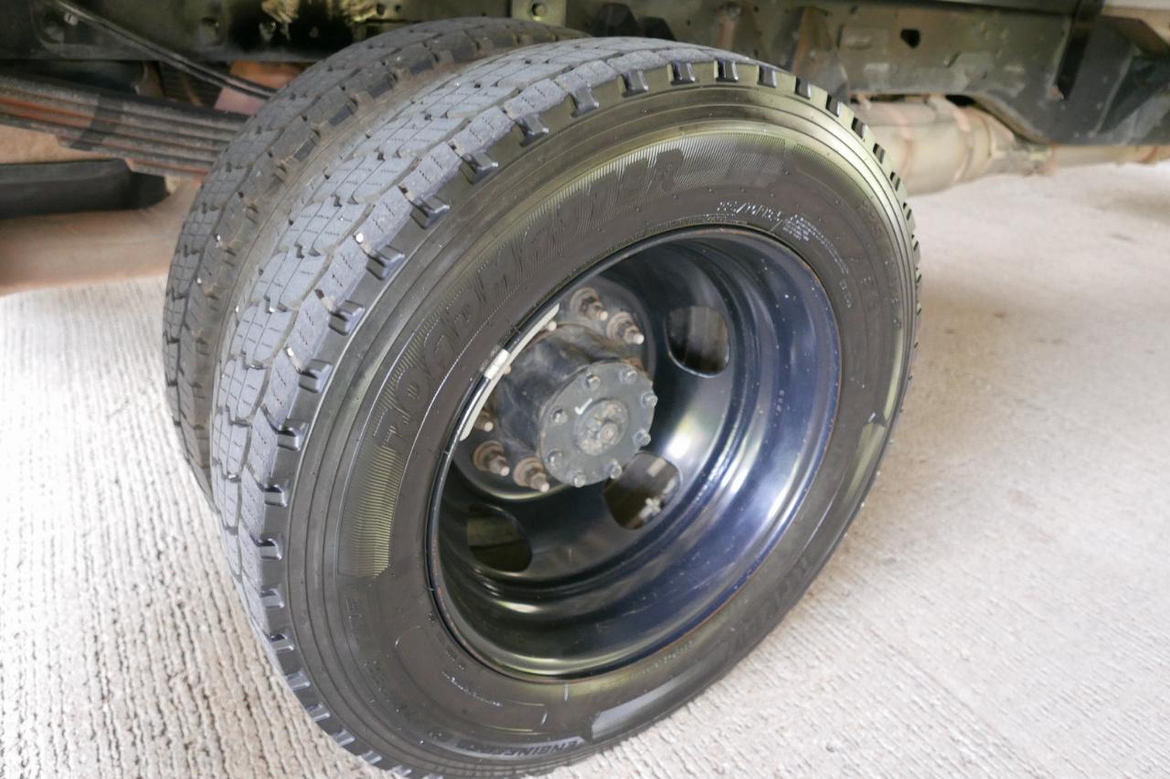 RAM 5500 Chassis Cab Tradesman 4x4 Crew Cab 84" CA 197.4" WB 2023