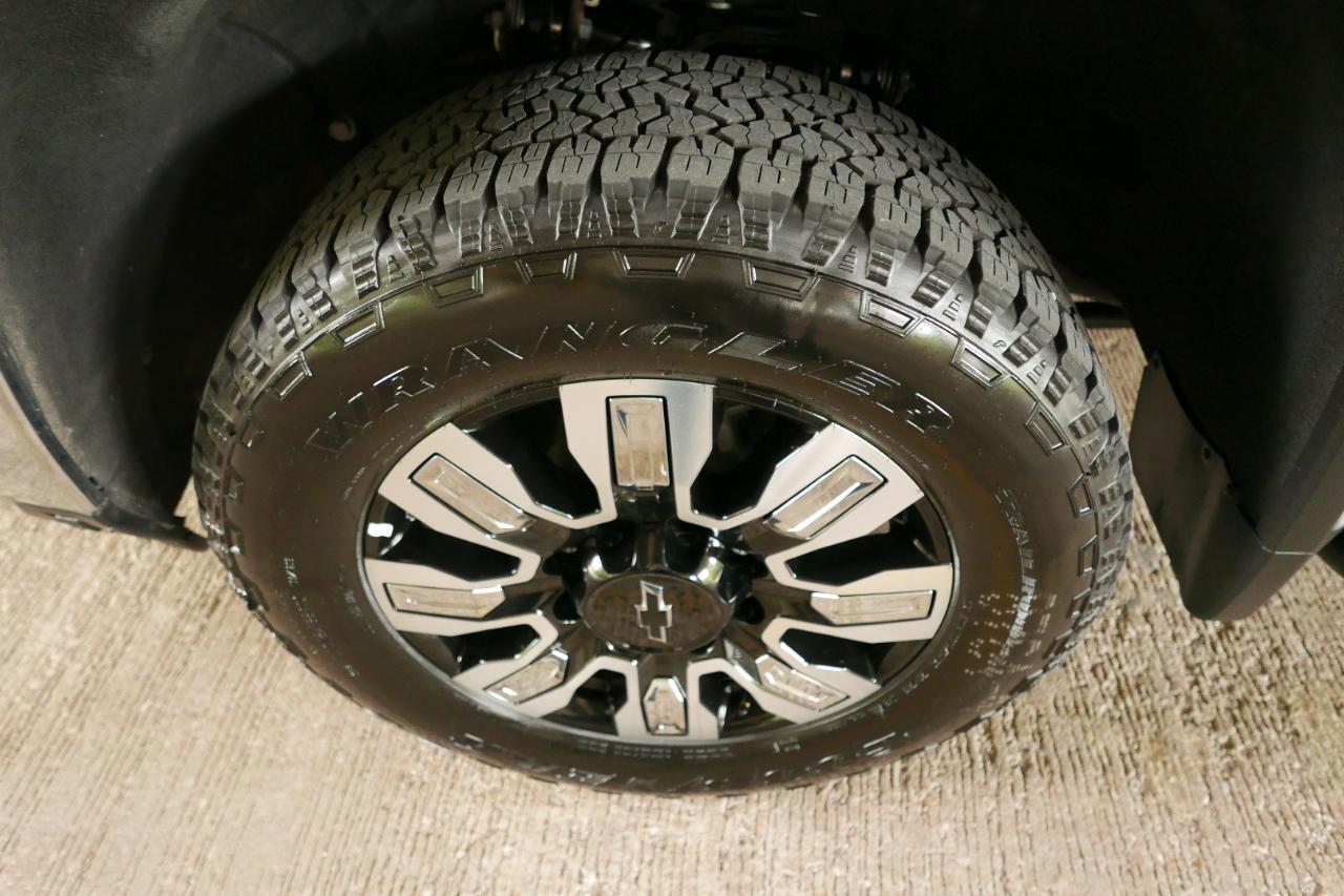 Chevrolet Silverado 2500HD 4WD Crew Cab 172" Work Truck 2025