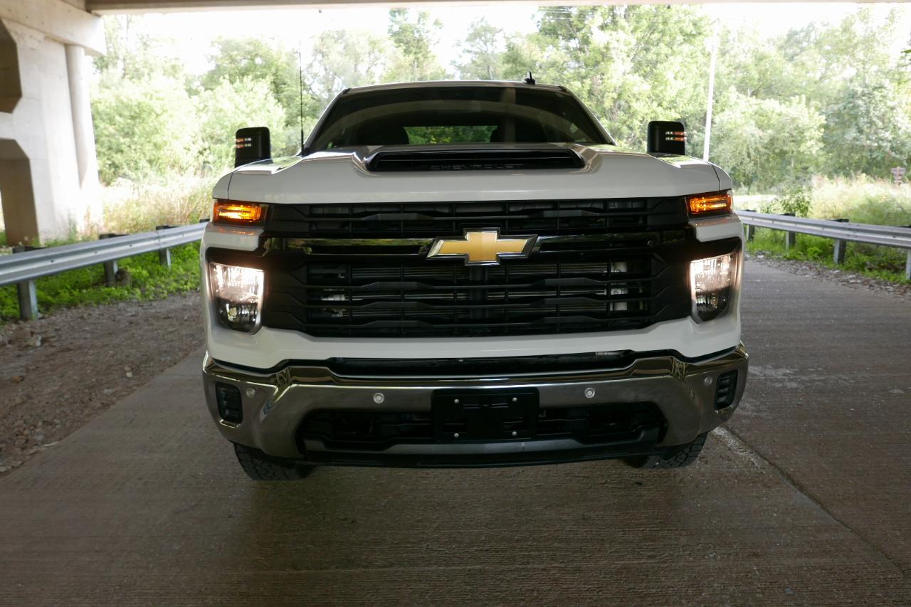 Chevrolet Silverado 2500HD 4WD Crew Cab 172" Work Truck 2025