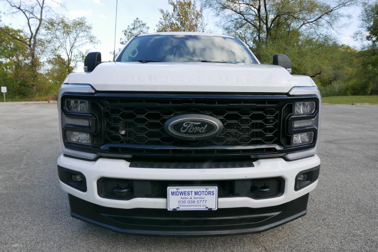 Ford Super Duty F-250 SRW XLT 4WD Crew Cab 8' Box 2025