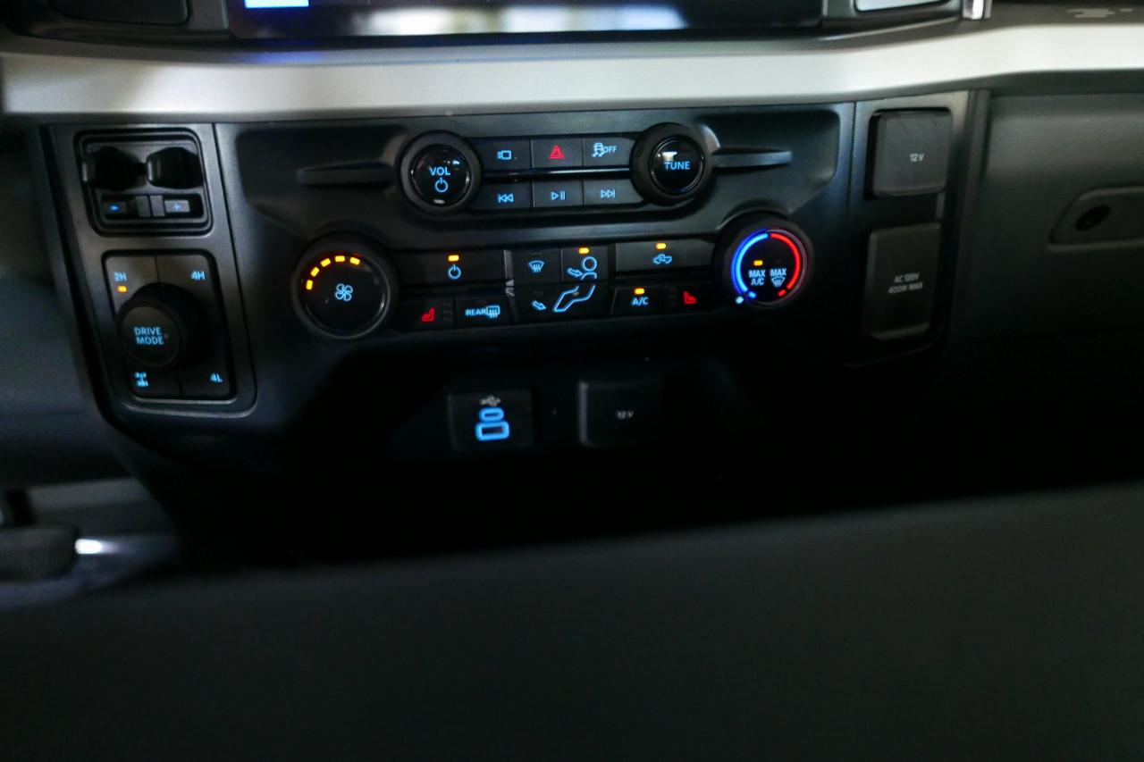 Ford Super Duty F-250 SRW XLT 4WD Crew Cab 8' Box 2025