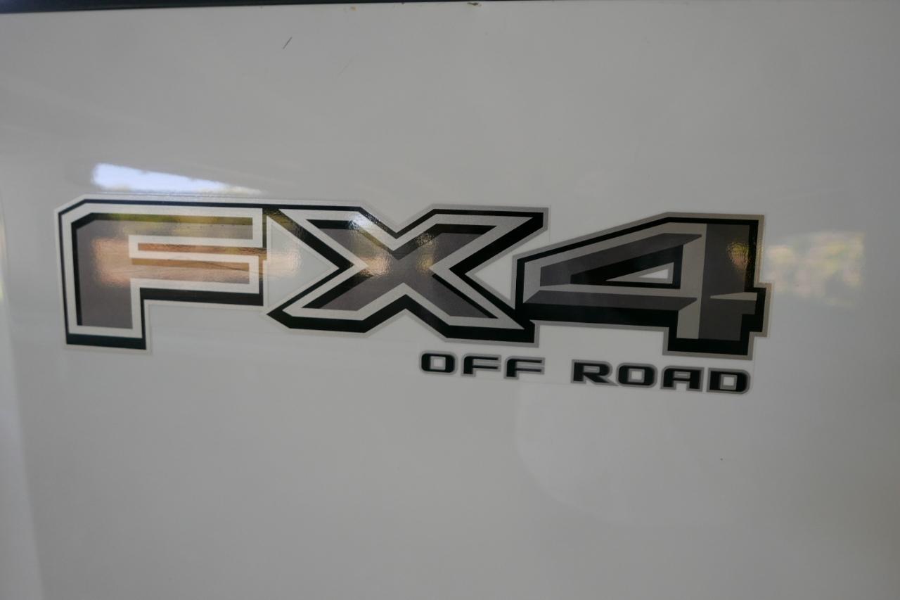 Ford Super Duty F-250 SRW XLT 4WD Crew Cab 8' Box 2025
