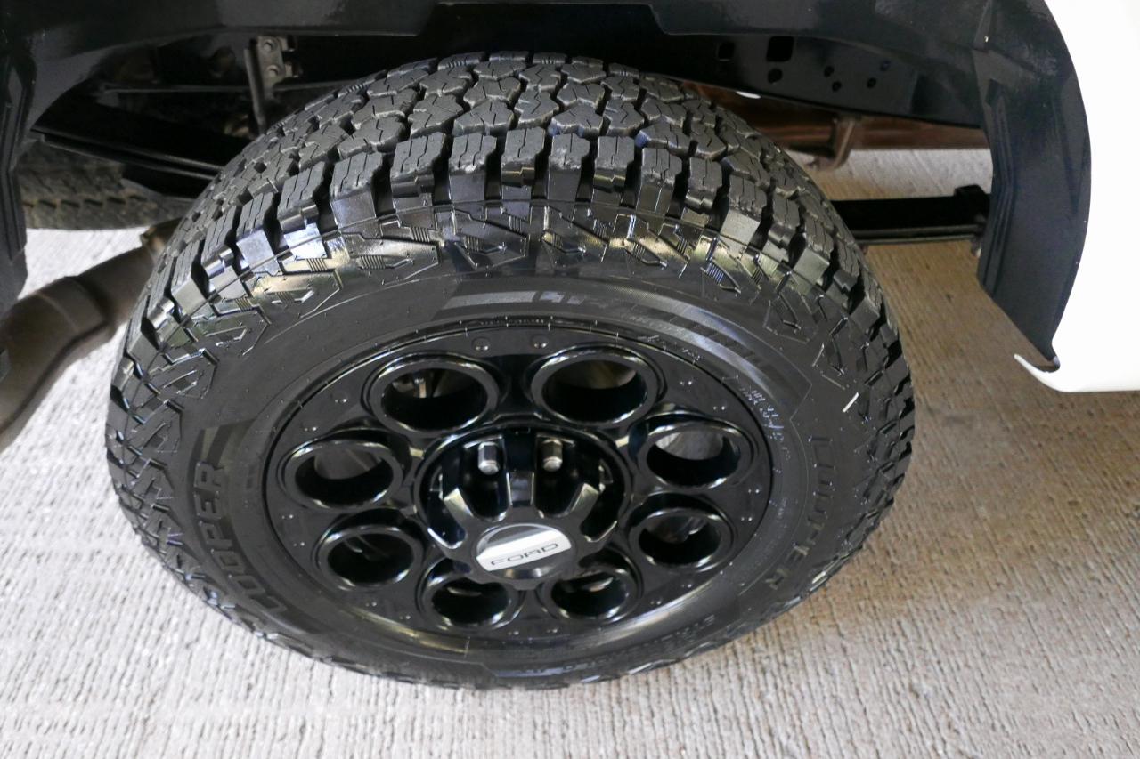 Ford Super Duty F-250 SRW XLT 4WD Crew Cab 8' Box 2025